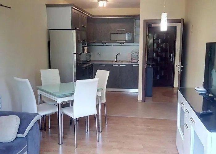 Vip Complex Perla, *